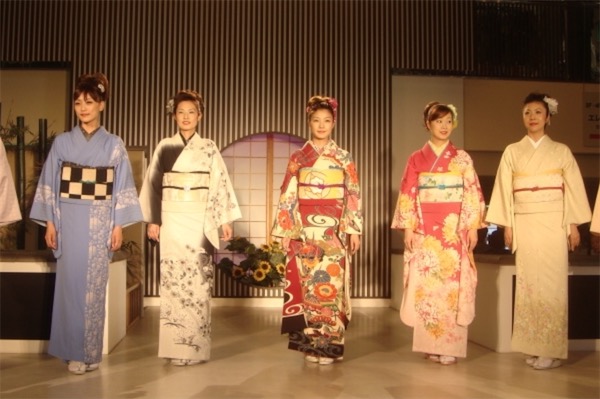 和服是哪个国家的服装