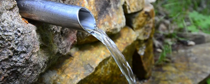 上等茶水的水是什么水