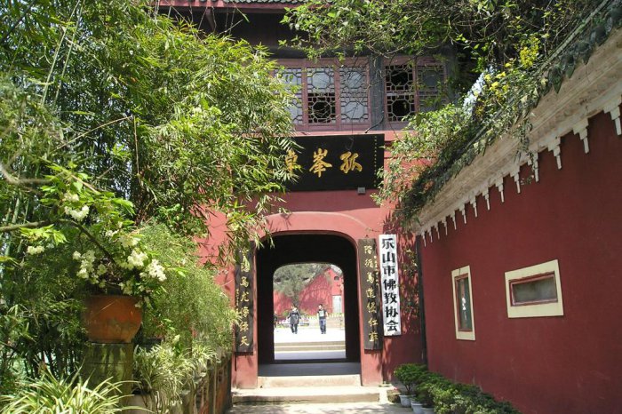 乐山旅游景点哪里好玩？