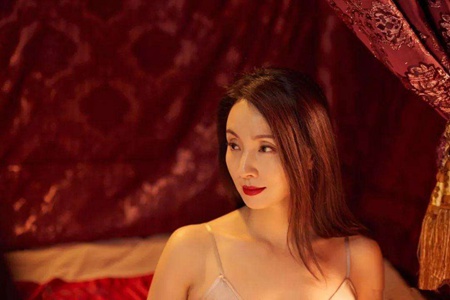 1572939600342808.jpg 陶虹