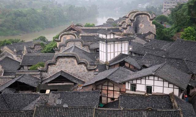 自贡旅游景点有哪些景点？