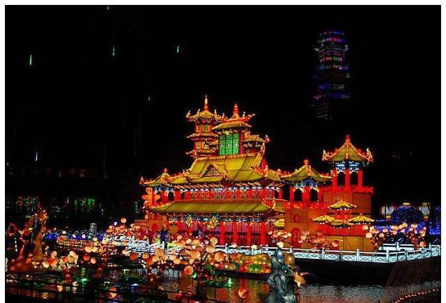 自贡旅游景点有哪些景点？