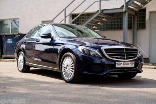 开奔驰E300L收入要多少会好一些？