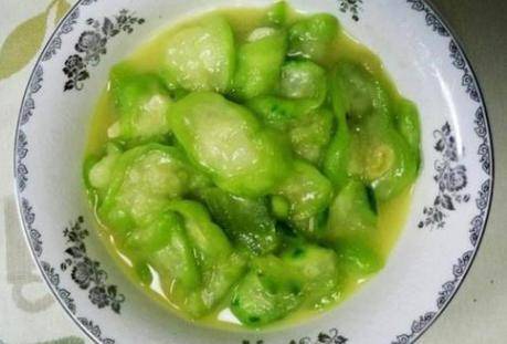  坐月子吃什么好