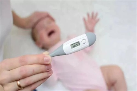 小孩发烧