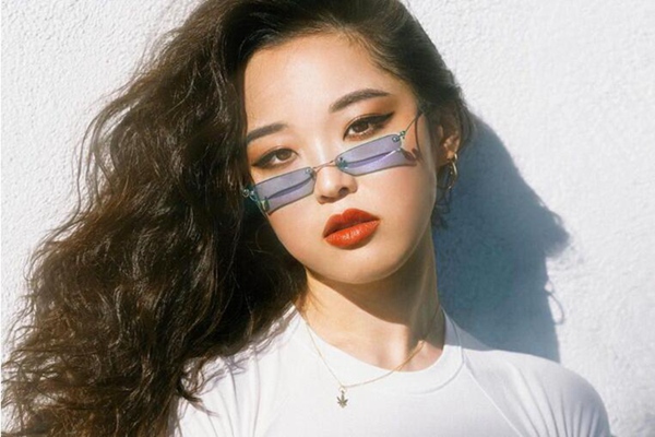 1536547397782673.jpg 穿得美还不够,这几个细节助攻完美型的潮咖