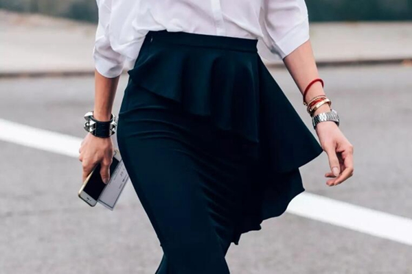 穿衣进阶：小肚腩甩不掉，那就先这样穿